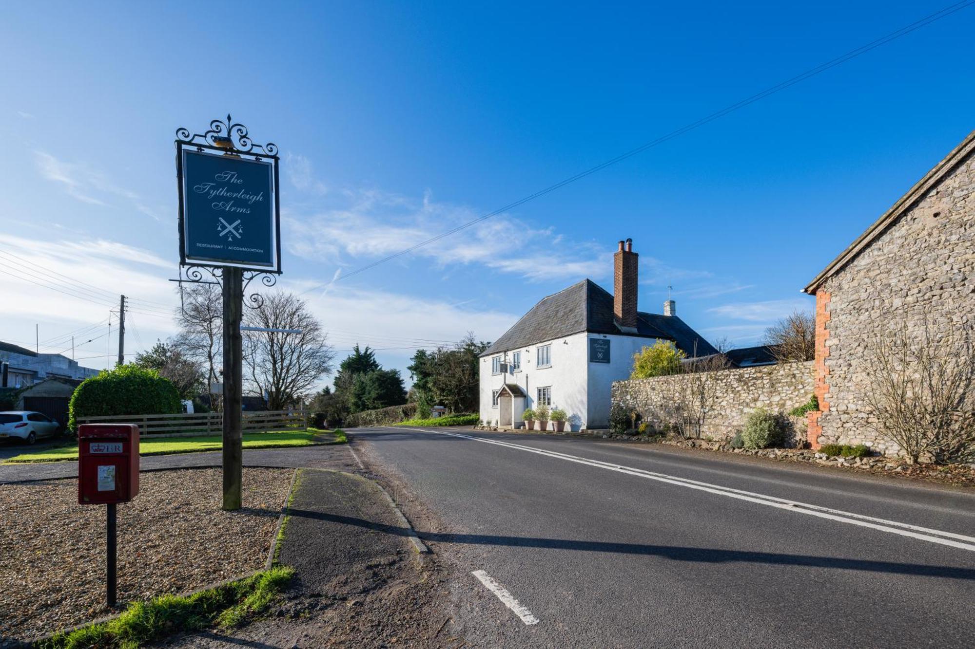 The Tytherleigh Arms Axminster Esterno foto